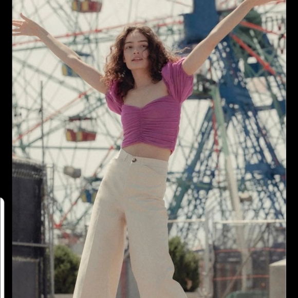 ZARA Ruched Balloon Sleeve Top - Picture 2 of 5